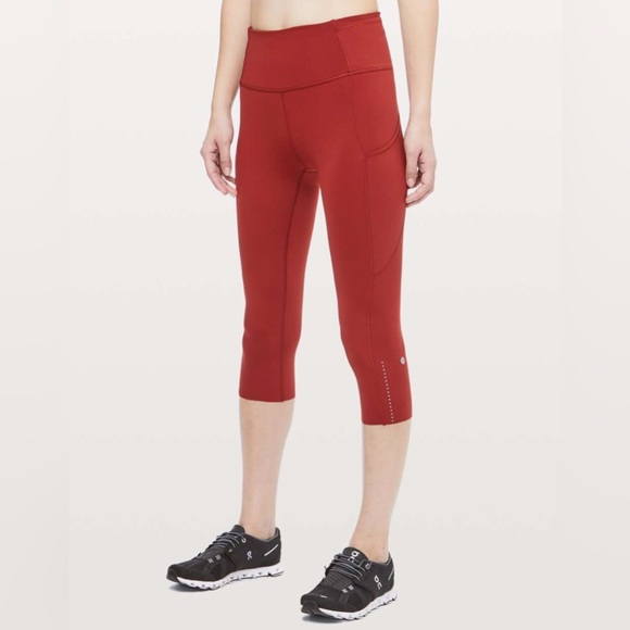 Lululemon Fast & Free Crop II *Nulux 19" Dark Sport Red 10 - Picture 1 of 7